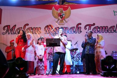 Malam ramah tamah dan hiburan rakyat Kabupaten Bintan 2017 sempena HUT Kemerdekaan RI ke-72 di Bintan berlangsung meriah.