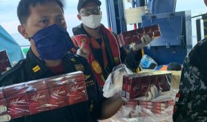 IMG-20200413-WA0035 Bea Cukai Kepri Gagalkan 10.200.000 Batang Rokok Luffman Ilegal Asal Thailand