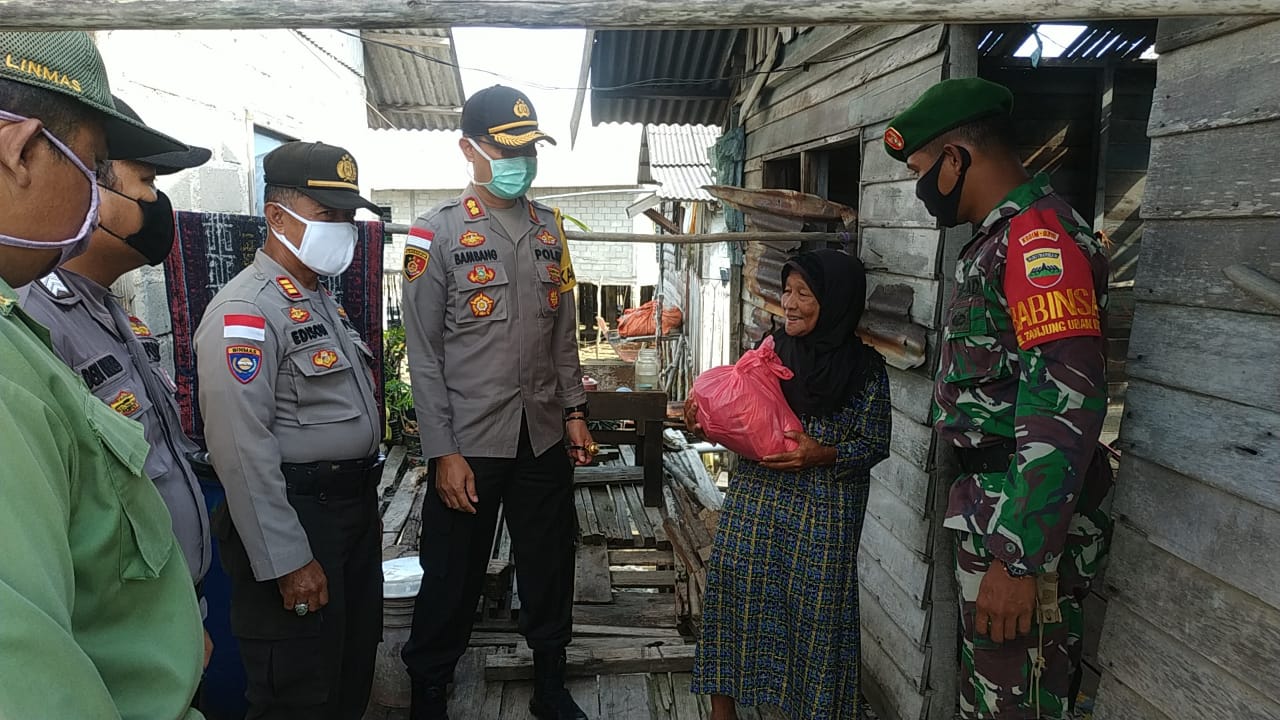 Peduli Dampak Pandemi Covid-19, Polres Bintan Bantu 1.912 Paket Sembako