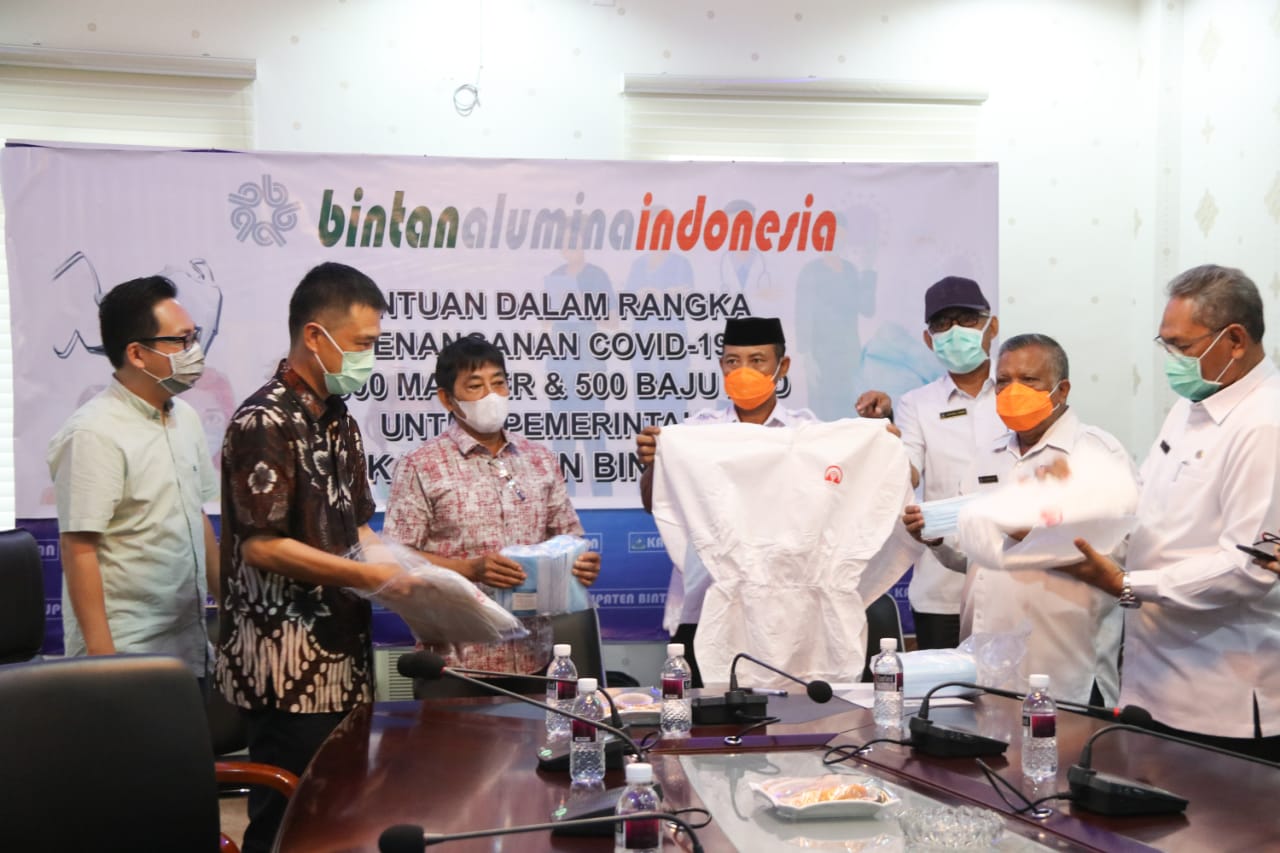 PT. BAI Bantu Pemkab Bintan 30 Ribu Masker dan 500 Baju APD