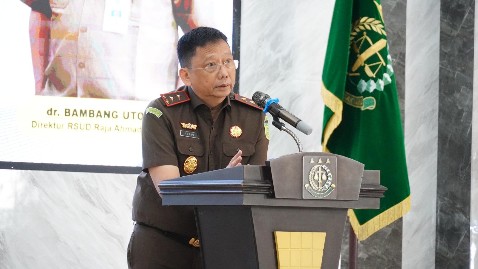 Kejati Kepri dan RSUD Raja Ahmad Tabib Tandatangani PKS Penanganan Masalah Hukum Perdata dan TUN Kejati Kepri dan RSUD Raja Ahmad Tabib Tandatangani PKS Penanganan Masalah Hukum Perdata dan TUN