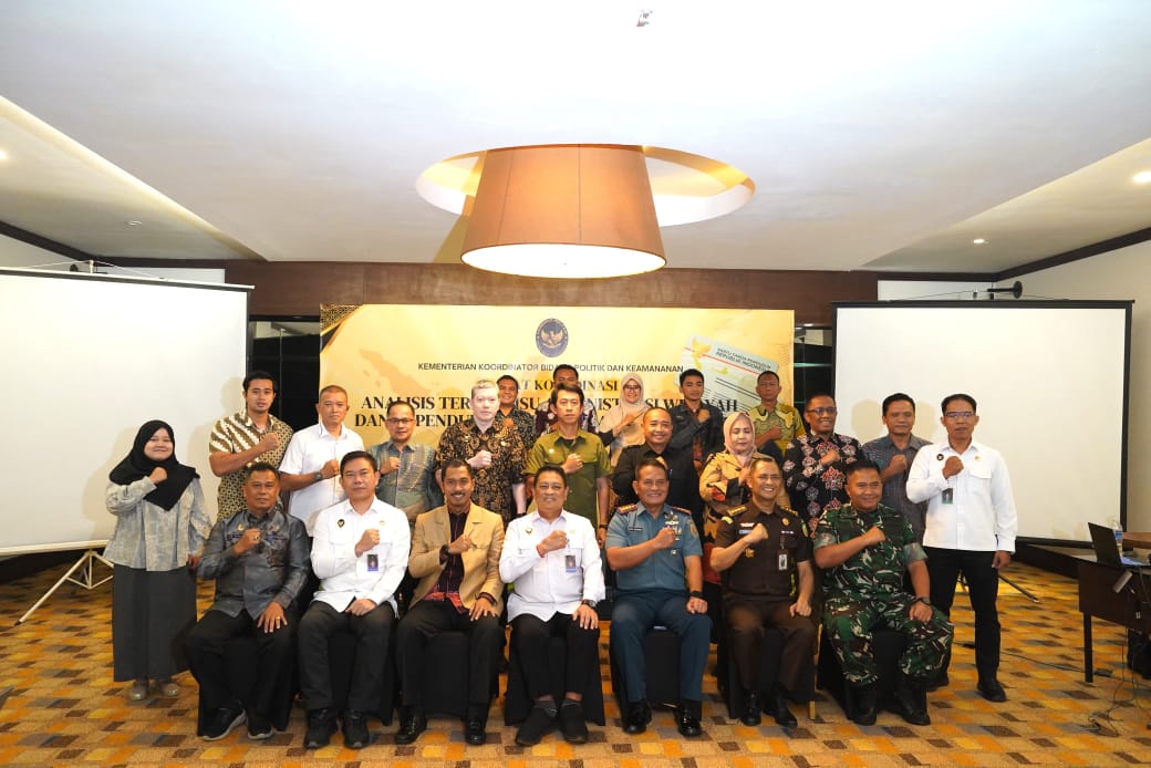 Kasiren Korem 033/WP Kolonel Inf Anggoro Heri Pratikno Mengikuti Rakor Analisis Terkait Isu Administrasi Wilayah