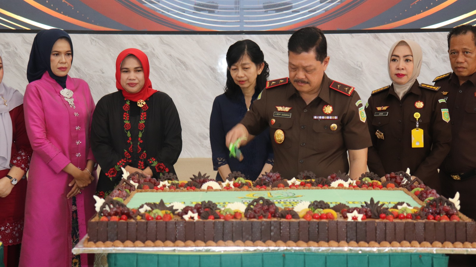 IMG-20250722-WA0047 Peringati Hari Adhyaksa Ke-65, Kajati Kepri J. Devi Sudarso Tekankan Penegakan Hukum Modern dan Berintegritas