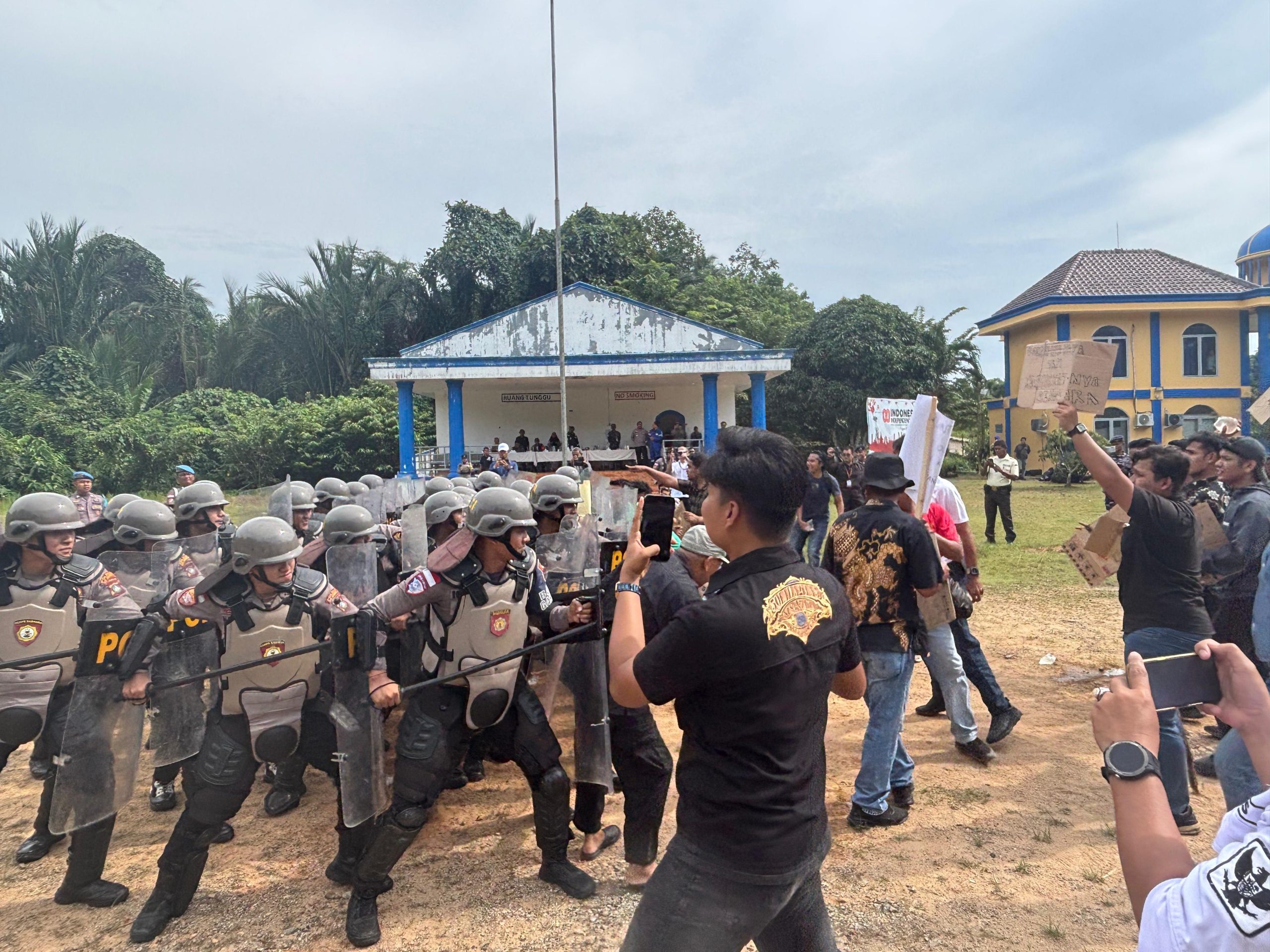 Polres Anambas Gelar Simulasi Sistem Pengamanan Objek Vital di PT Medco Energi