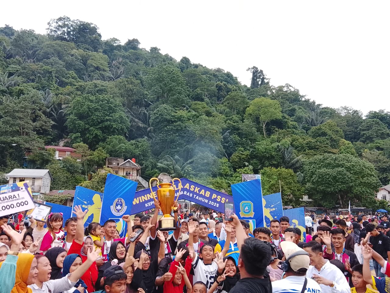 Bupati Kepulauan Anambas Aneng Tutup Turnamen Askab PSSI